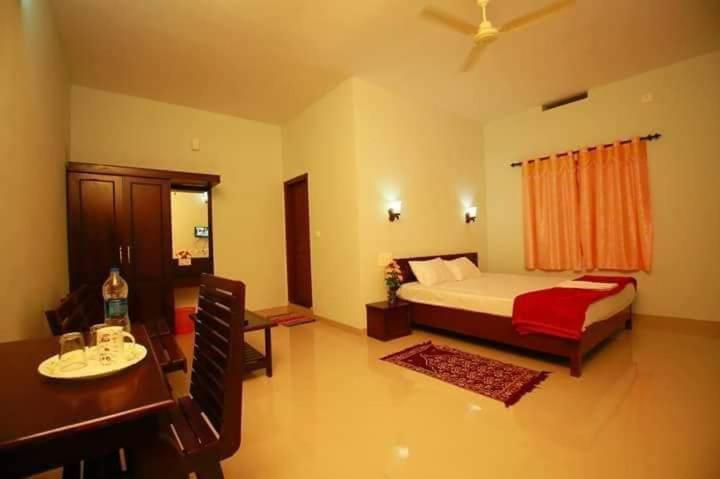 Pkn Homestay Kumily تيكَدِيْ المظهر الخارجي الصورة