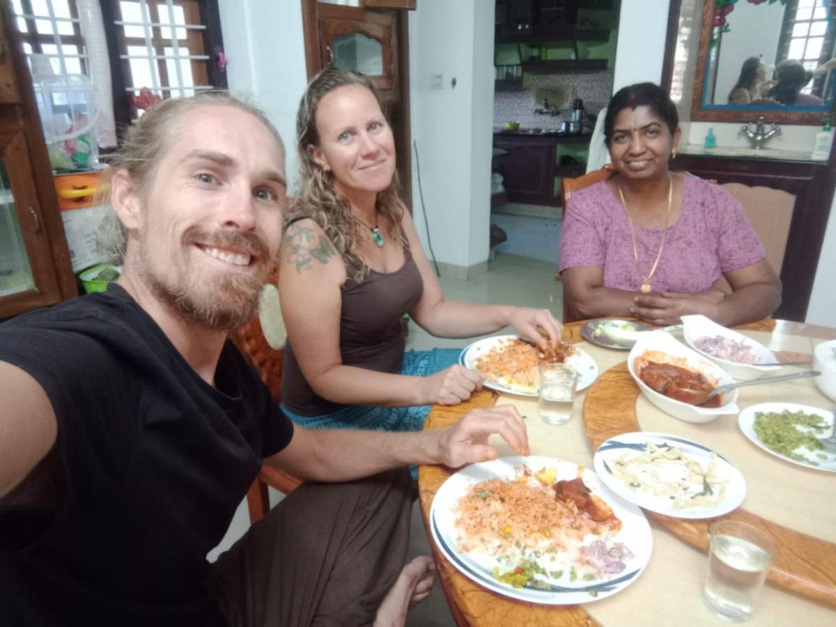 Pkn Homestay Kumily تيكَدِيْ المظهر الخارجي الصورة